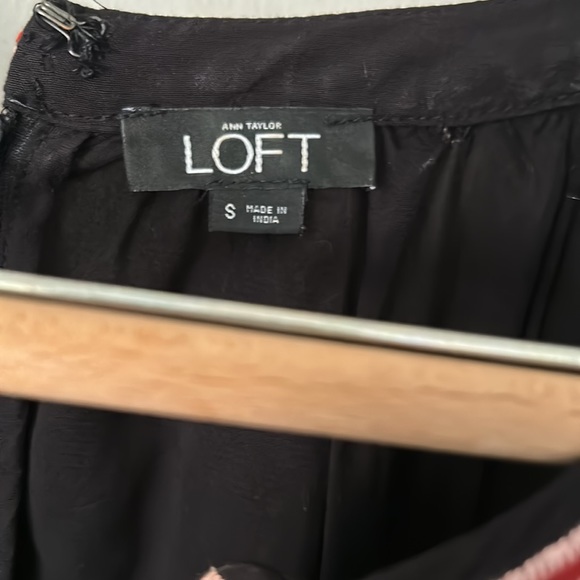 Ann Taylor loft festival boho romper, embroidered beautiful piece - Picture 4 of 10